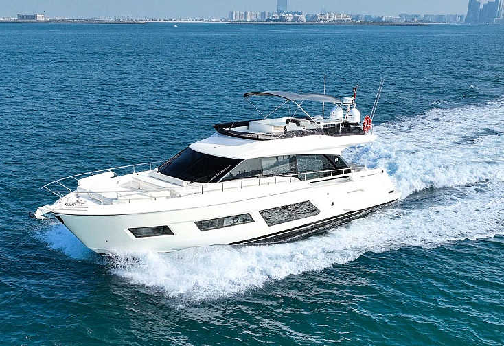 Ferretti 670